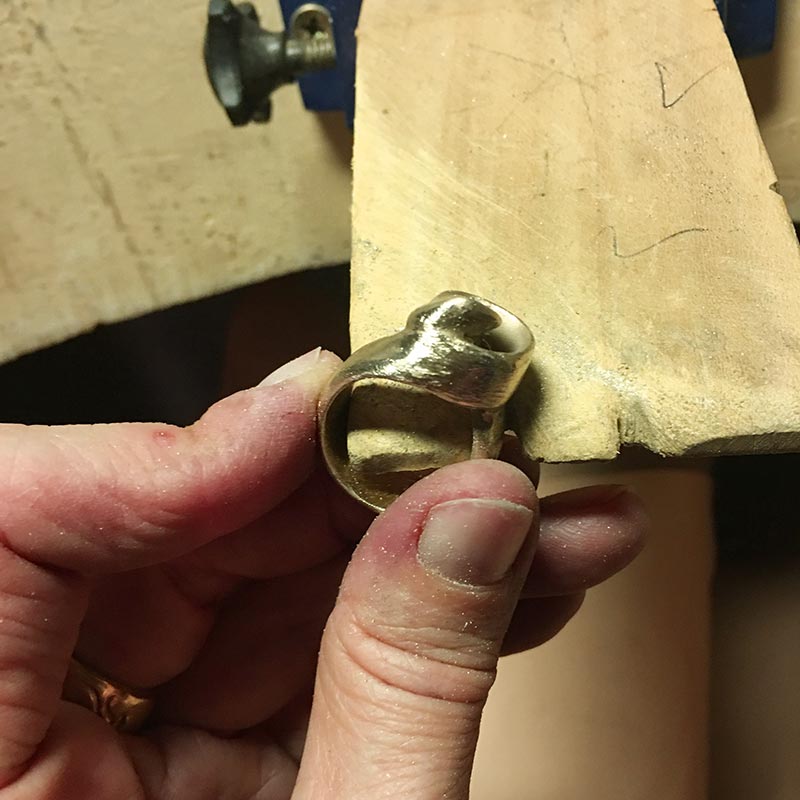 Bague bronze - polissage