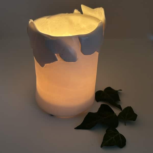 Photophore, Vase en porcelaine feuilles de lierre 3 Photophore, Vase en porcelaine feuilles de lierre – Image 3